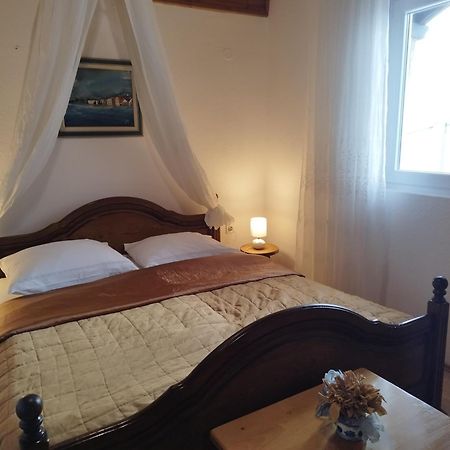 Apartmans Martha Karlobag Buitenkant foto