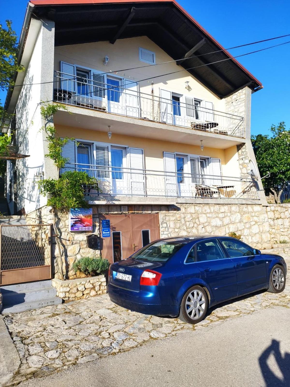 Apartmans Martha Karlobag Buitenkant foto