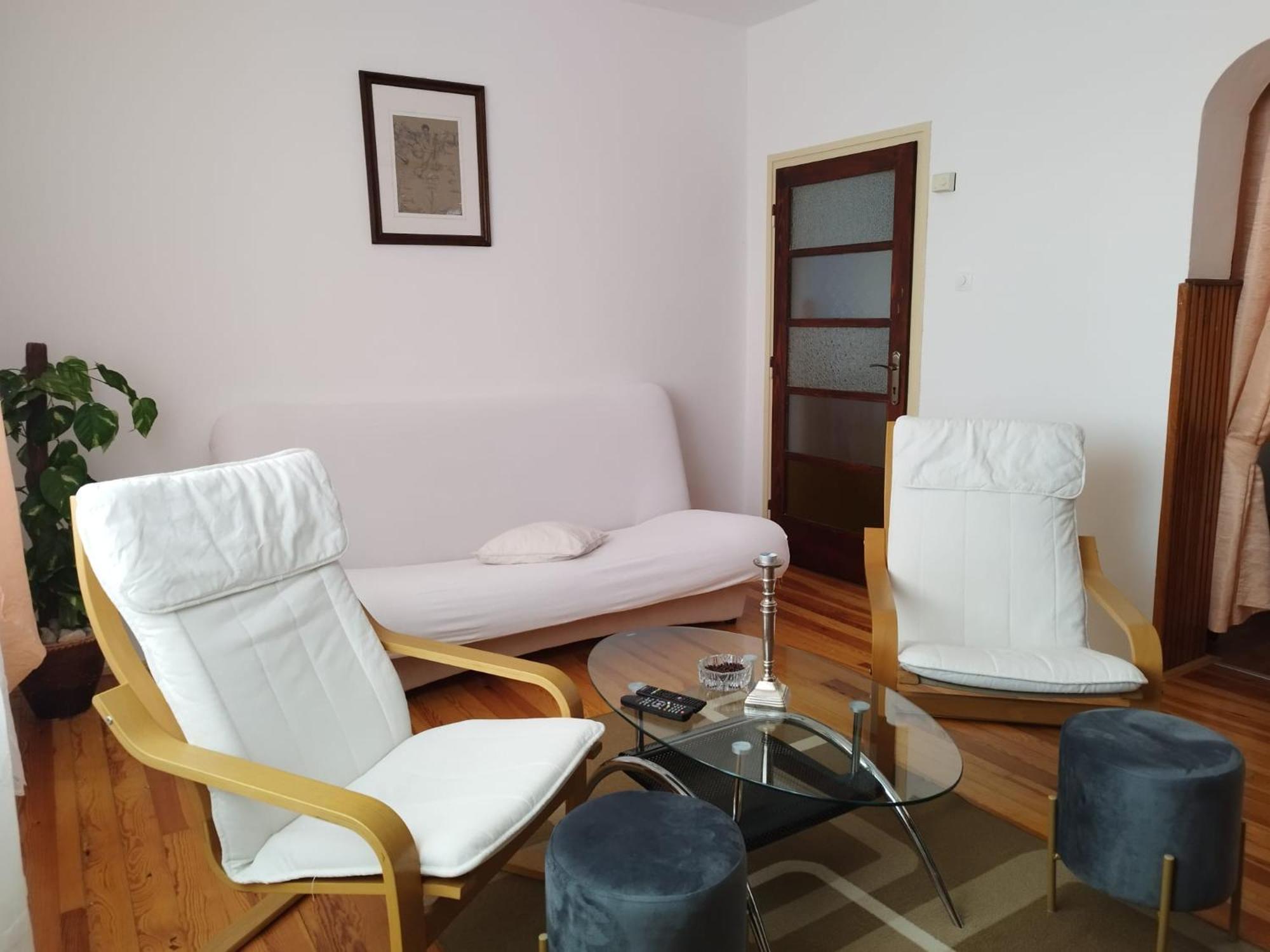 Apartmans Martha Karlobag Buitenkant foto